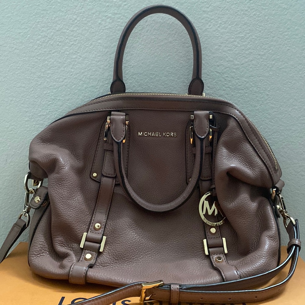 Leather Michael Kors Zip Bag with Strap